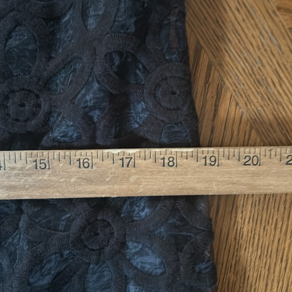 Black Petal Lace Overlay Shift Dress - Picture 13 of 16